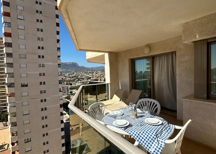 Luxurious Esmerald Calpe